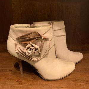 Beige  creme booties
